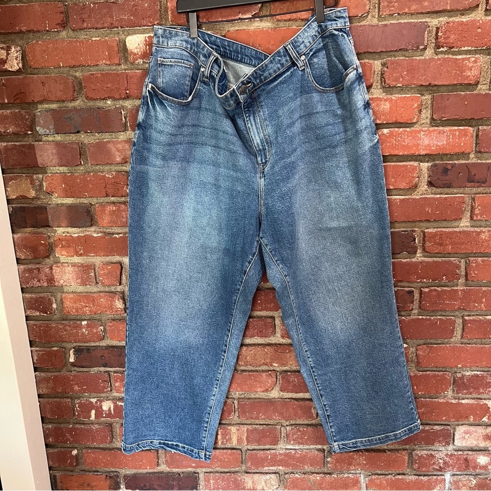 Lane Bryant Women's NWOT  Mid-Rise Straight Ankle Jeans‎ Size 24-FLAW NOTED - Picture 8 of 16
